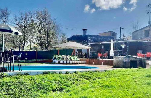 Reza House | ALOJAMIENTO ENTERO CON PISCINA Y JARDIN.