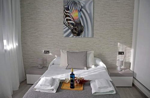 Benalup-Casas Vieja Apartment | Alojamientos Lola, Suite con jacuzzi