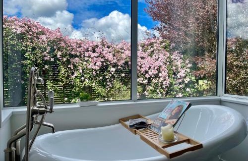 Rolleston House | Alpaca Serenity Farmhouse