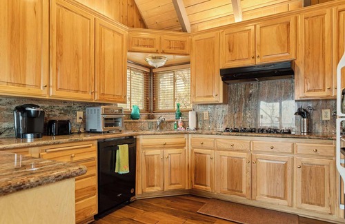Lake Arrowhead House | Alpen Adventures Stunning Sunset Views
