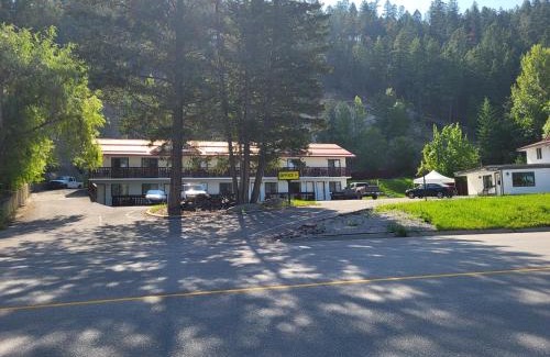 East Kootenay Apartment | Alpen Motel