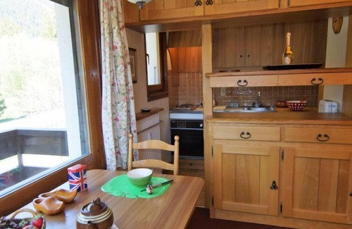 Les Praz-de-Chamonix Apartment | Alpen Roc by Interhome