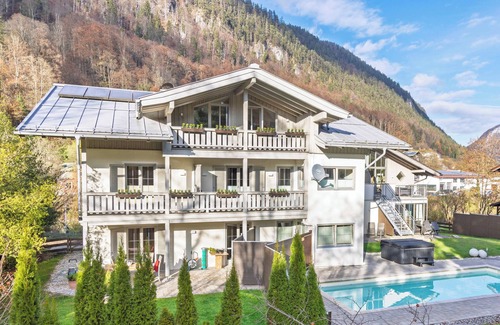 Anzenbach Apartment | Alpenglühn vacation apartment with pool and whirlpool in front of the terrace