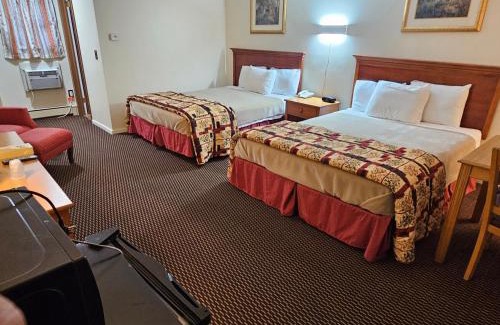 Queensbury Hotel | Alpenhaus Motel