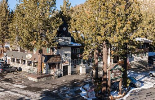 Mammoth Lakes Cabin | Alpenhof Lodge