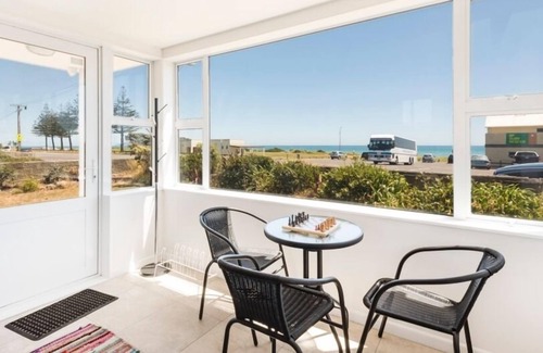 Otaki Beach House | Alpha Holiday House-Unique Ocean-Front Beach House
