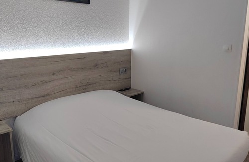 Bouafle Hotel | Alpha Hotel