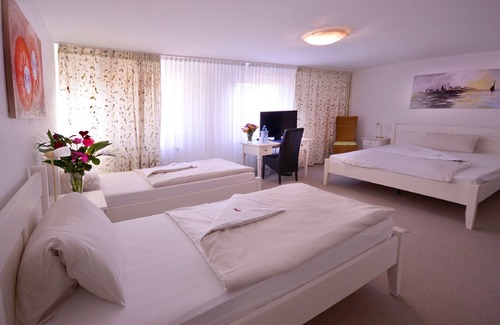 Dietzenbach Hotel | Alpha Hotel Garni