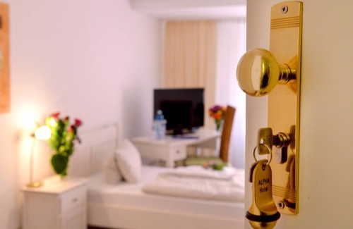 Dietzenbach Hotel | Alpha Hotel Garni