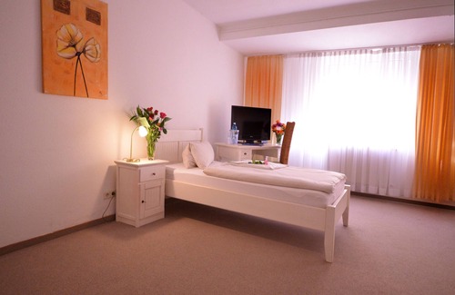 Dietzenbach Hotel | Alpha Hotel Garni