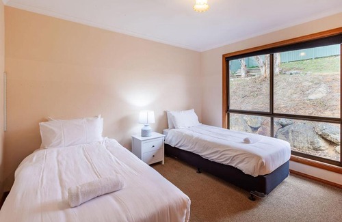 Jindabyne Villa | Alpine Activity Centre