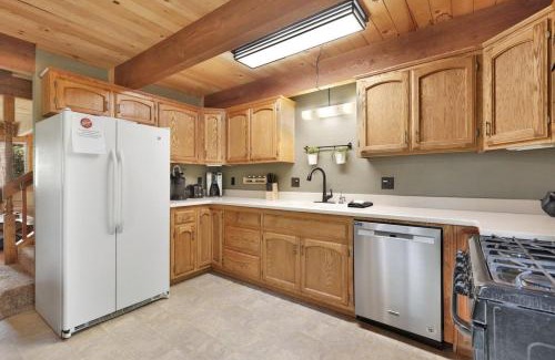 Upper Moonridge House | Alpine Adventure #2166 by Big Bear Vacations