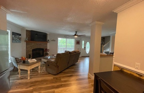 Helen House | Alpine Adventure Getaway ~ Location ~ Game Room