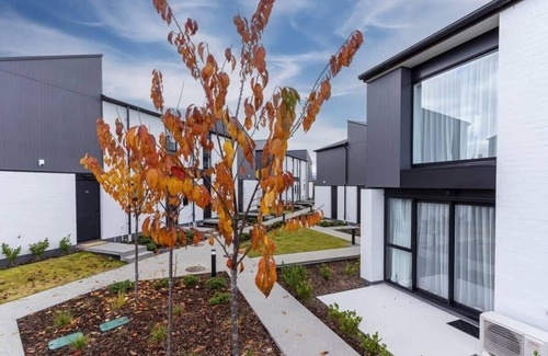 Albert Town Apartment | Alpine Escape Apartment