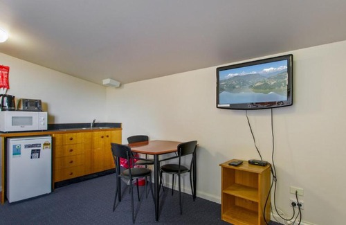 Hotham Heights Apartment | Alpine Heights 28