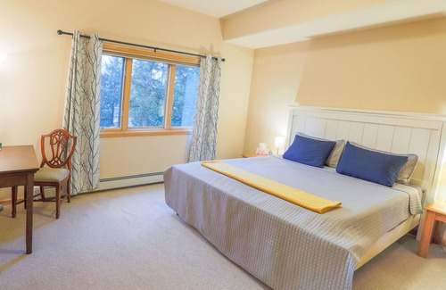 Nederland House | Alpine Home near town. Ski/Hike/Bike/Fish & more!
