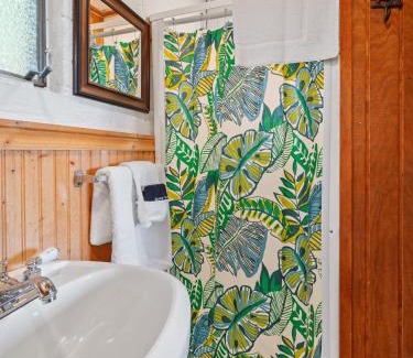 Marion Hotel | Alpine Inn