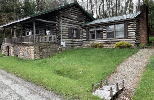 Alpine Lake House | Alpine Lakeside Manor
