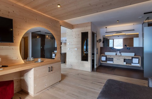 Valle San Silvestro Hotel | Alpine Nature Hotel Stoll
