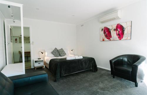 Porepunkah Apartment | Alpine Riverside Cottages