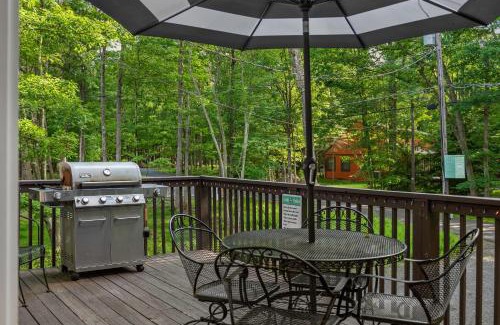 Albrightsville House | Alpine Serenity by AvantStay Beach Lake Access Theater Deck Playroom
