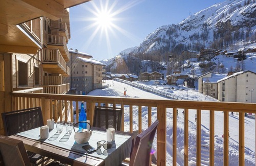 Tignes Apartment | Alpine Stay w/Spa + Views