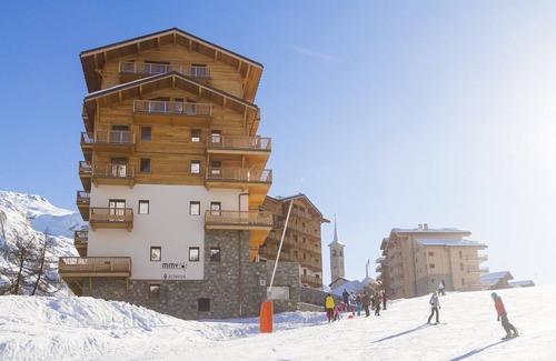 Tignes Apartment | Alpine Stay w/Spa + Views