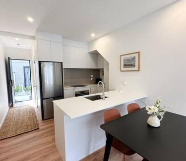 Arthur's Point House | Alpine Villa