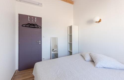 Le Rouet Bed & Breakfast | Alpinias Bed and Breakfast