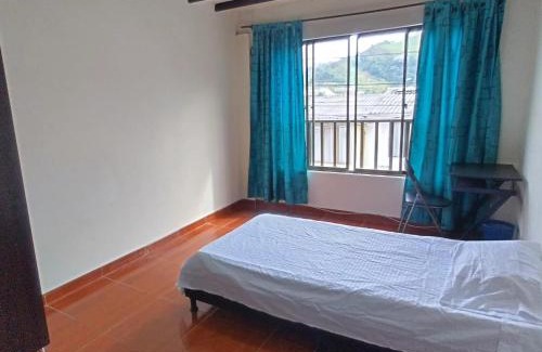 La Enea House | Alquila una habitación amoblada en un piso compartido en La Enea, Manizales