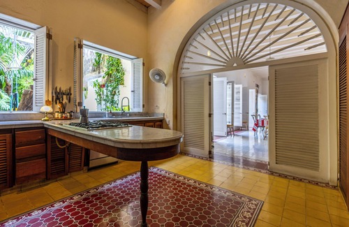 Centro House | Alta Gastelbondo