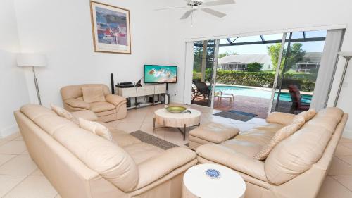 Crown Pointe Villa | Altaira - Top Location Lake View Pool Spa4 Bed