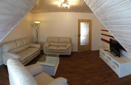 Wendtorf House | Altes-Landhaus-Ferienwohnung-Schleswig-Holstein