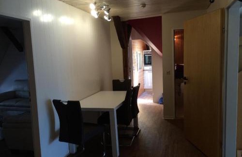 Wendtorf House | Altes-Landhaus-Ferienwohnung-Schleswig-Holstein