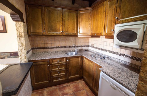Mecina Bombaron Apartment | Altillo rural lodging for 2 people with spa and pool