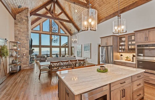 Elk Park House | Altitude Adjustment at Eagles Nest - Luxury