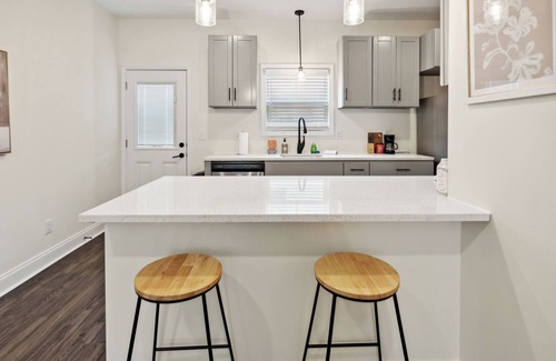 Clarksville Apartment | Alto O4 I Modern New Construction 2Bd Apartment