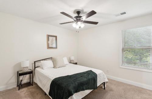 Clarksville Apartment | Alto Q8 I Luxurious & Spacious I Free Parking