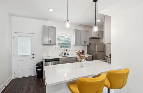 Clarksville Apartment | Alto Q8 I Luxurious & Spacious I Free Parking