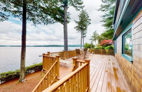 Alton Bay House | Alton Bay Lakefront Beauty
