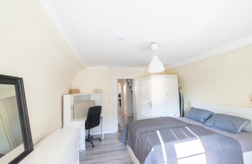 Dusseldorf Old Town Apartment | Altstadt Bolker Original