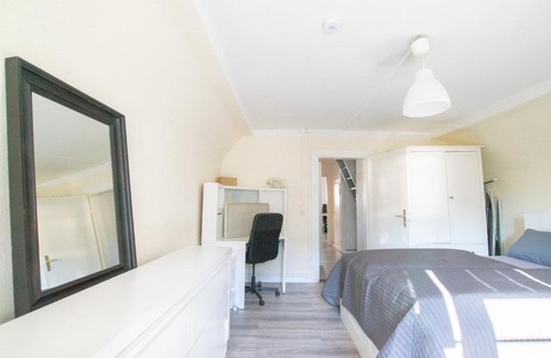 Dusseldorf Old Town Apartment | Altstadt Bolker Original