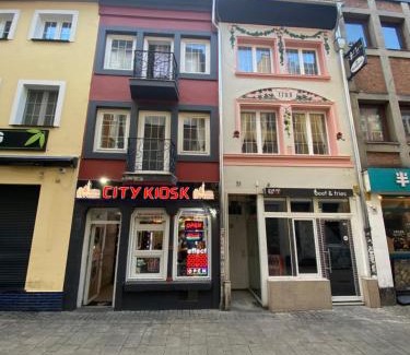 Dusseldorf Old Town Apartment | Altstadt Düsseldorf 1