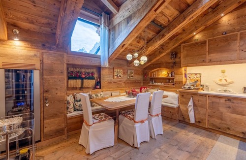 Cortina d'Ampezzo Apartment | Alverà Lodge with Terrace R&R