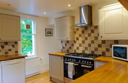 Newtonmore Cottage | ALVEY HOUSE, pet friendly, with open fire in Newtonmore