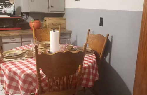 Pikeville House | Always Stay Humble & Kind Farm/Fall Creek Falls