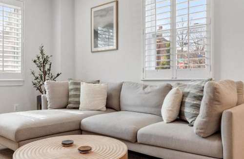 Southwest Quadrant House | ALX Home Away from Home