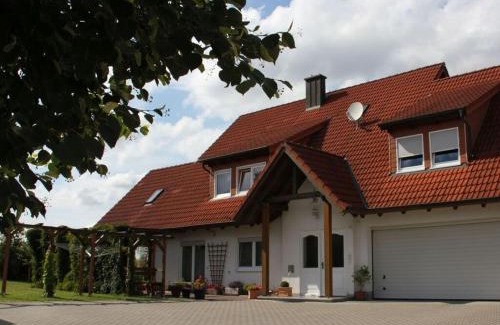 Mellrichstadt House | Am Turm Modern retreat
