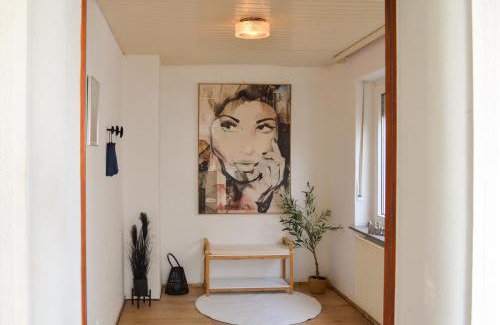 Eilshausen Apartment | AMA Home AMALI - Geräumiges Apartment mit Balkon & Parkplatz - Perfekt für Business & Erholung