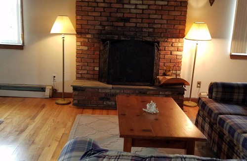 Napeague House | Amagansett South of the Highway-Spacious Beach House, 5 minute walk to ocean